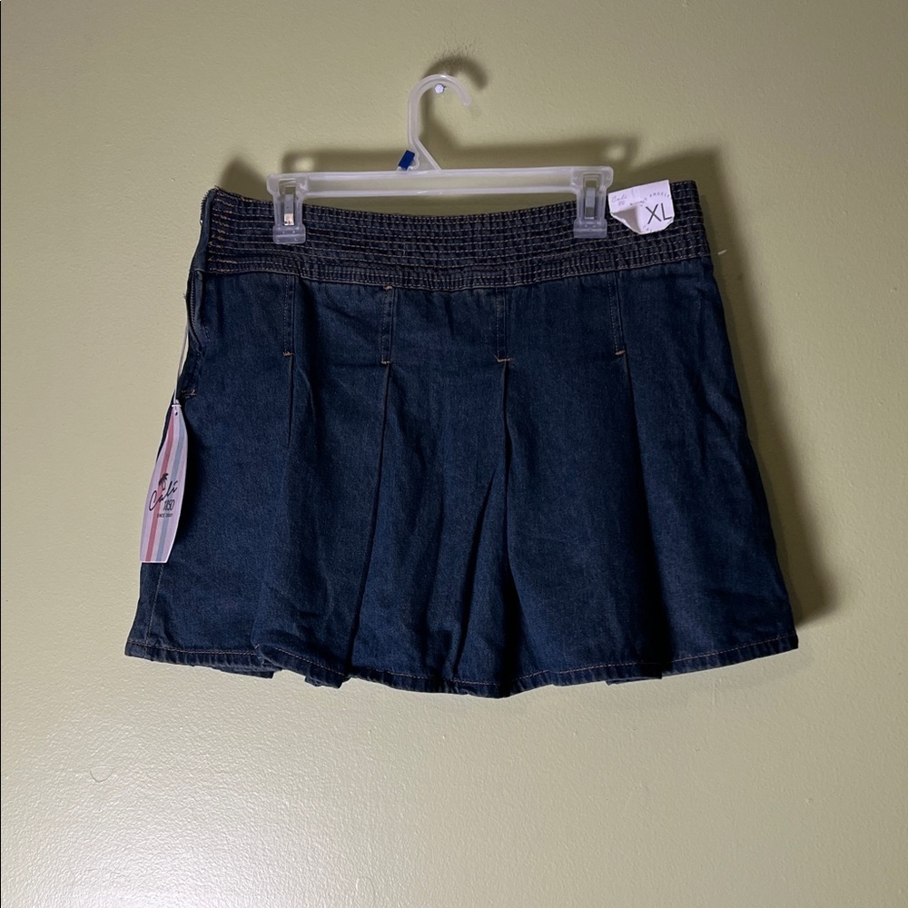 Cali women's size XL dark blue denim skirt
